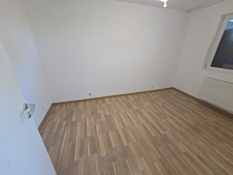 Zugravim cu pompa vopsea lavabila amorsa (var)