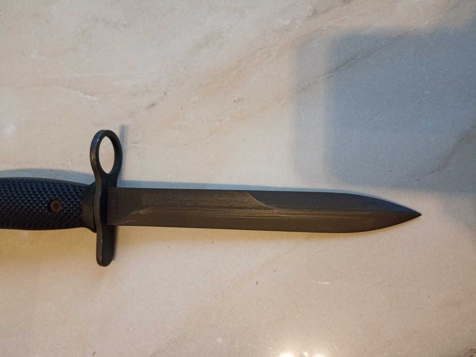 Baioneta militara M4