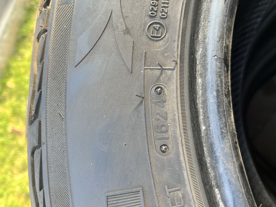 Шины всесезонные Triangle 292 АТ в отличном состоянии 265/65/17