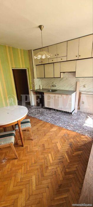 Тристаен панел до парк Бели брези !!!