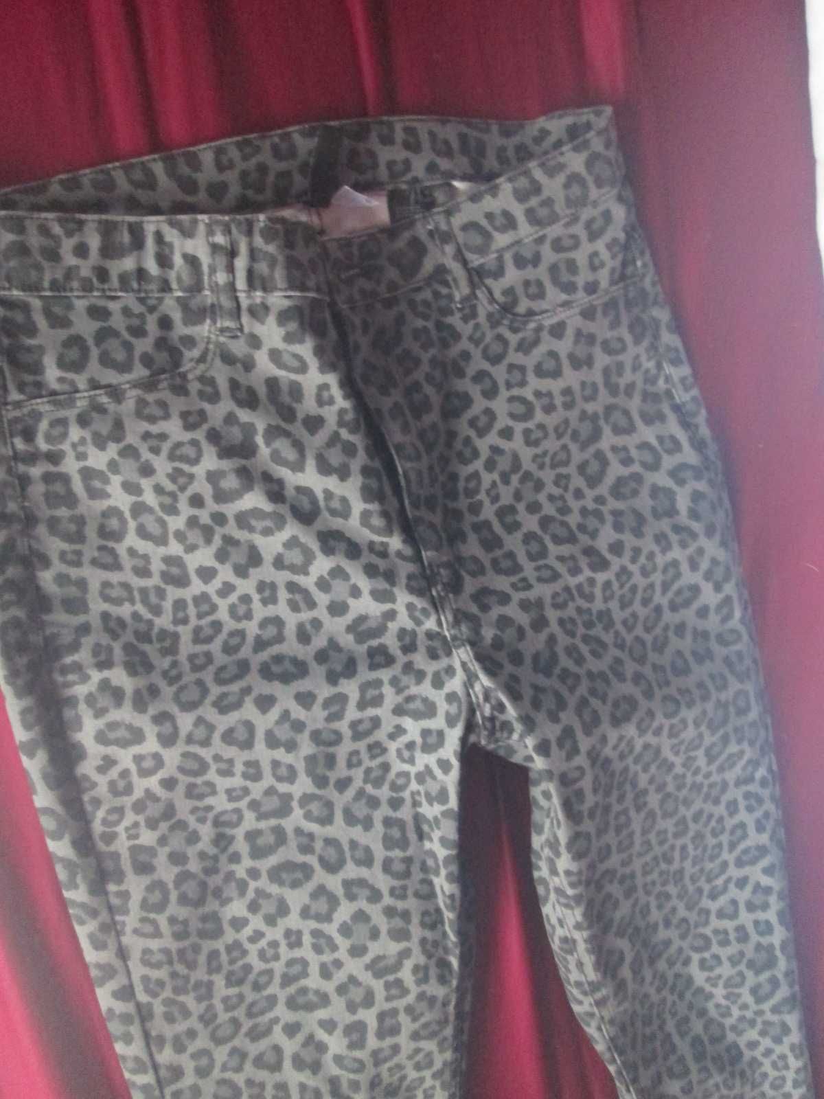 pantaloni animal print H&M 42