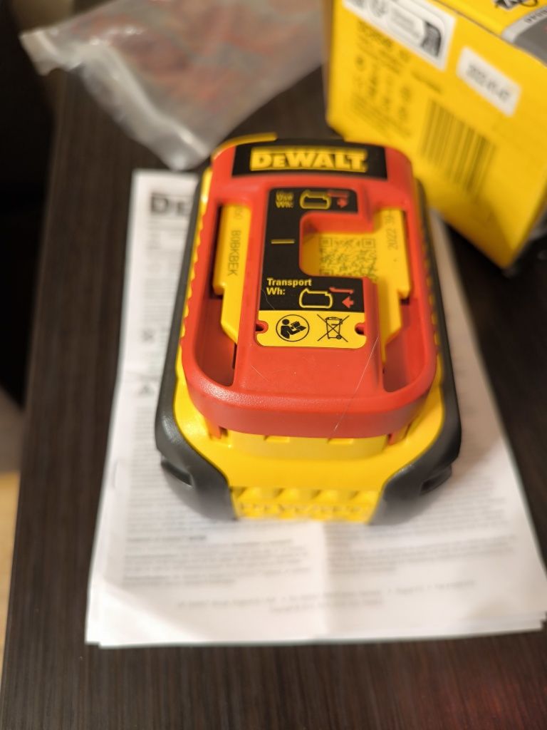 Аккумулятор DeWalt DCB546 18V(20V) 54V(60V) 2/6Ah