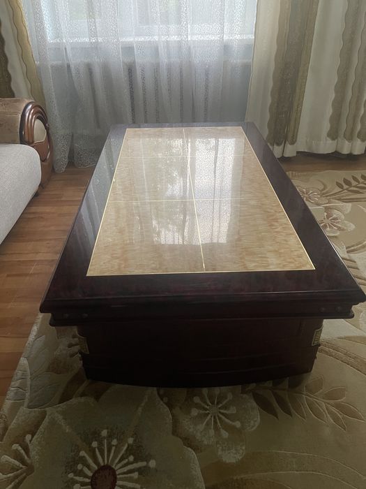 Журнальный столик, Мрамор