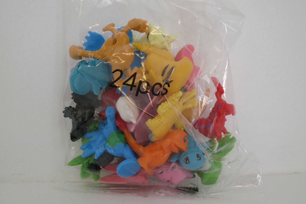 6 pachete mini figurine pokemon cu pikachu