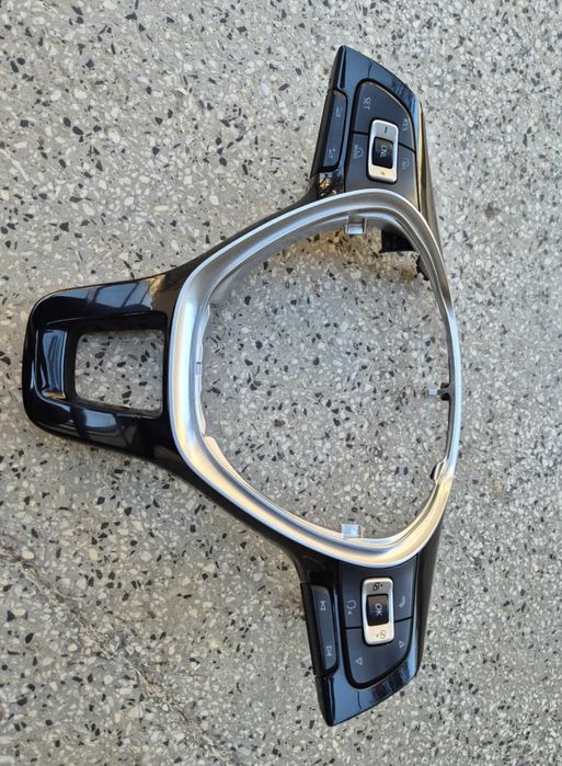 Мулти волан, лайсна , панел с бутони за VW GOLF7 Polo Passat Caddy ..