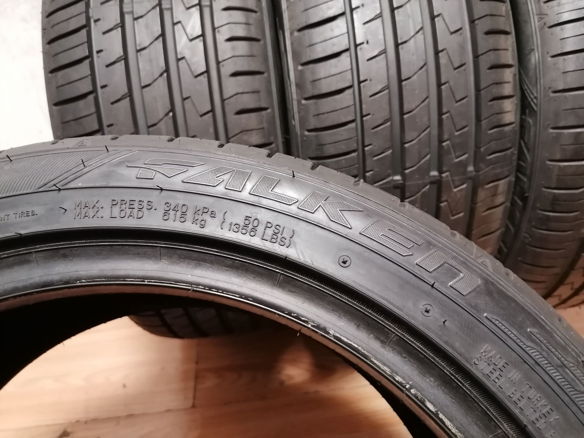 4 бр. 215/45/17 Falken 8 мм / летни гуми