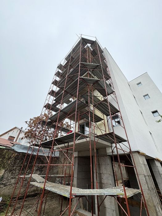 Vând schelă 500 piciorul