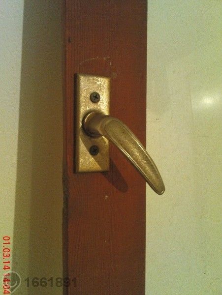 Врата за тераса със две брави и три панти,185/72, 45 лв.