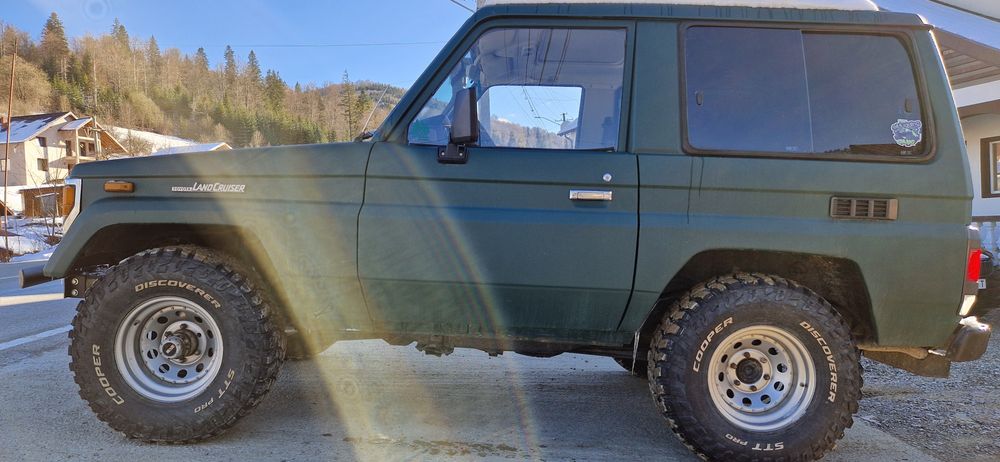 Toyota Land Cruiser J 70
