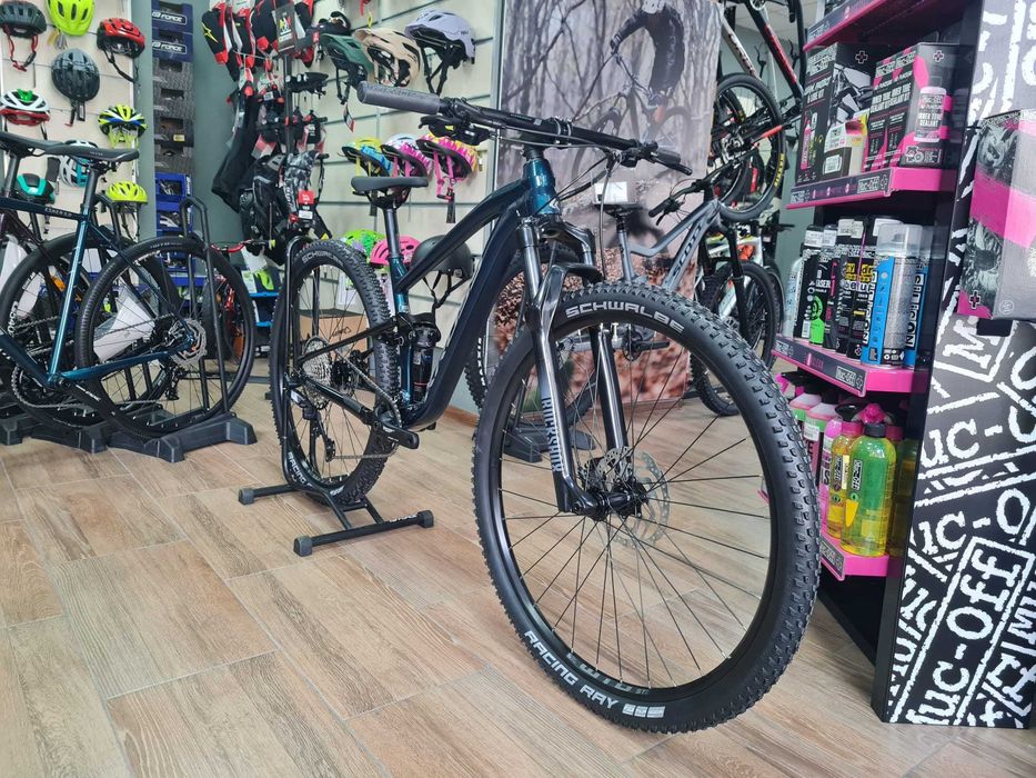 Bicicleta Kross Earth 2.0 M 29 S in stoc la Est Bike Funky Sports