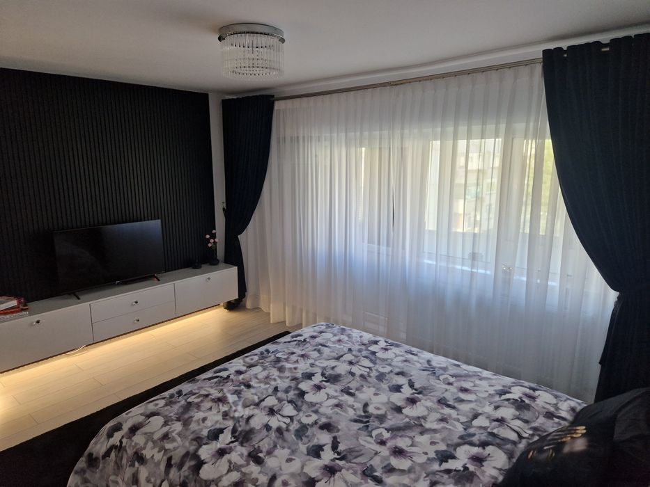 Închiriez garsoniera confort 1