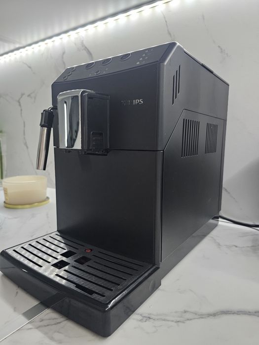 Vand espressor Philips automat in stare excelenta