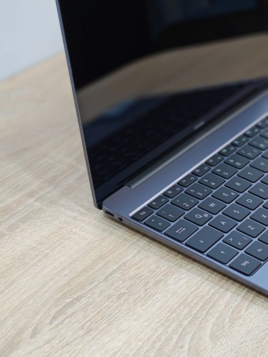 Huawei MateBook 13 / Core i5-10210U / 8GB DDR4 / SSD 512GB / 13.0”