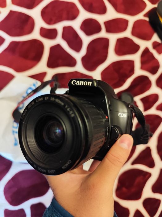 Aparat Foto Canon EOS 1000D