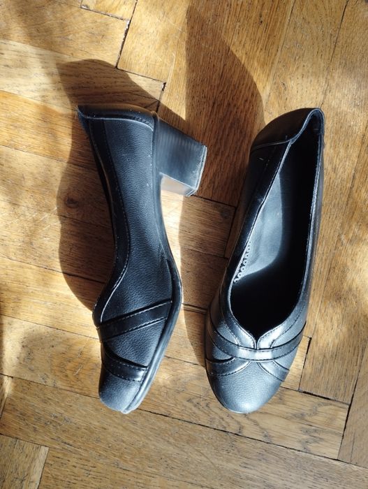 Дамски обувки номер 37