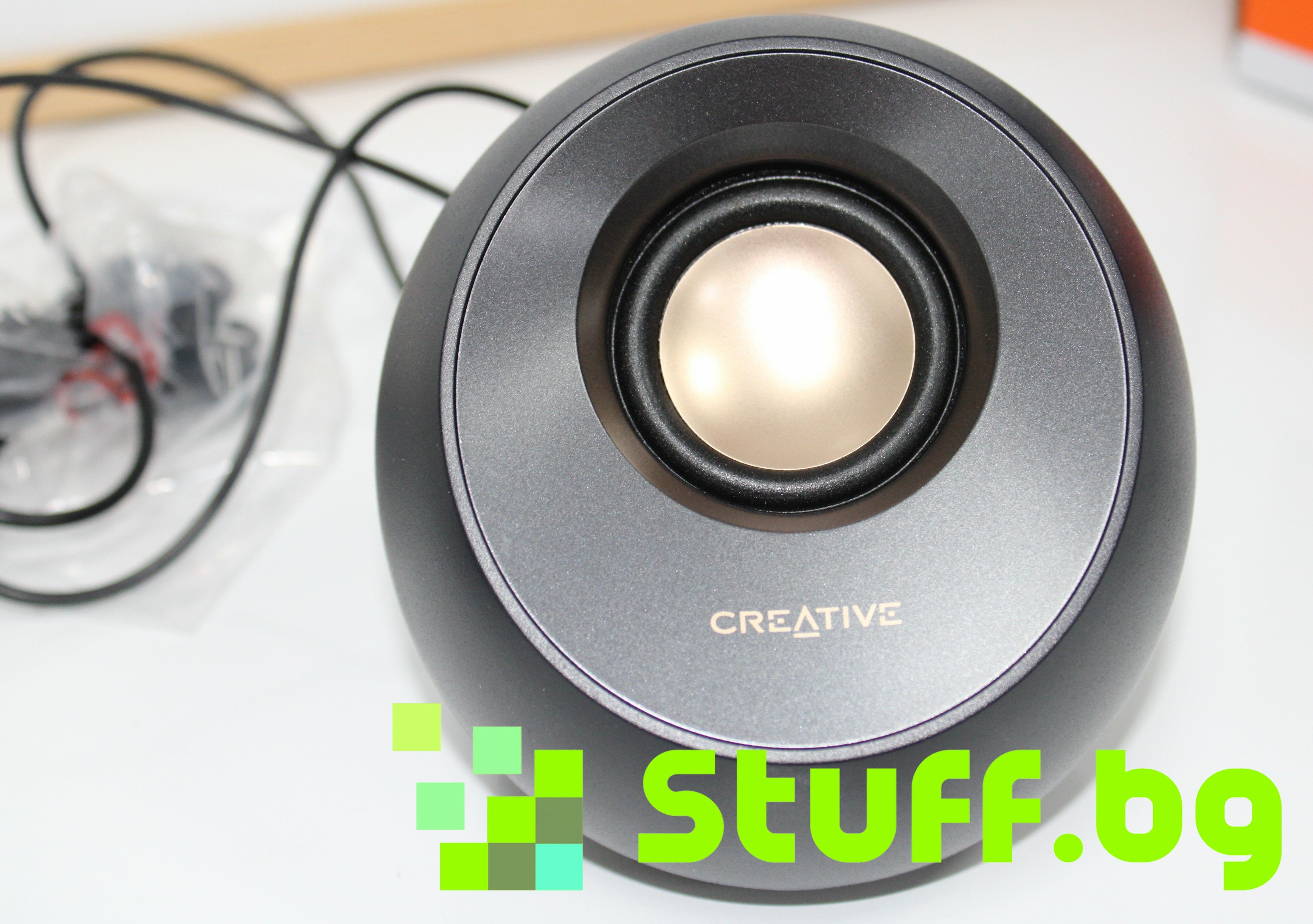 Озвучителна система Creative Pebble v2,8W RMS,USB-C/A&3.5 мм,Black