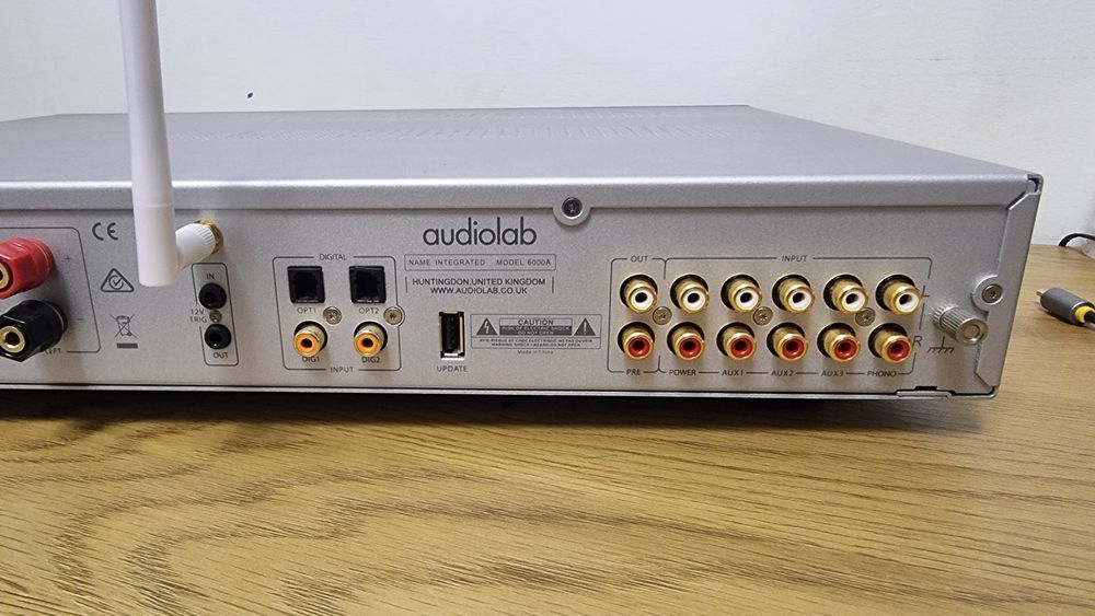 Audiolab 6000 A cu dac ess sabre 9018