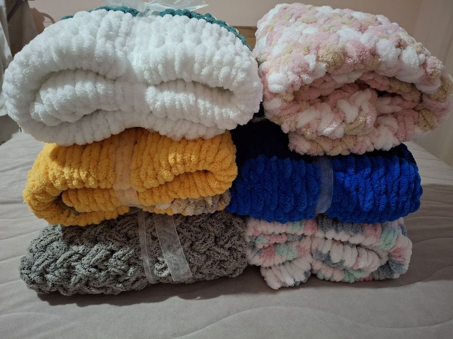 ТОТАЛНА РАЗПРОДАЖБА Ръчно плетено  бебешко одеяло