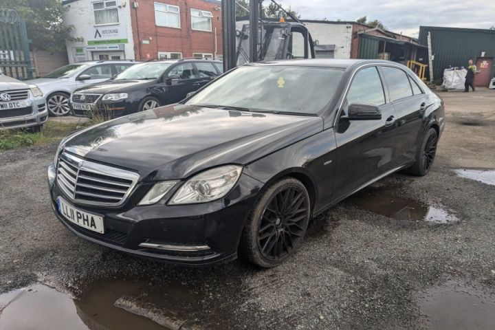 Compresor AC A0022305011 Mercedes-Benz E-Class W212