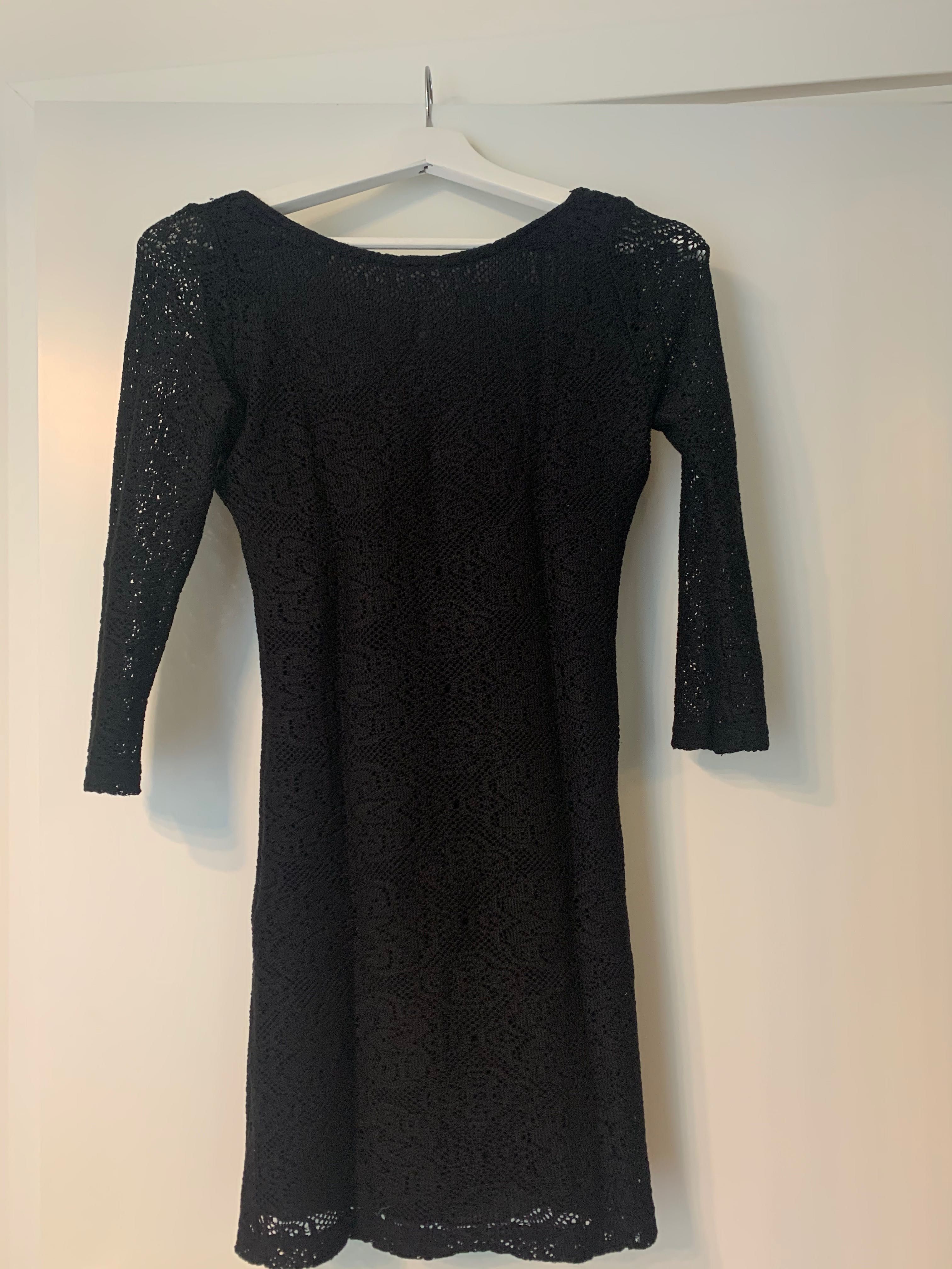 Rochie neagra Zara