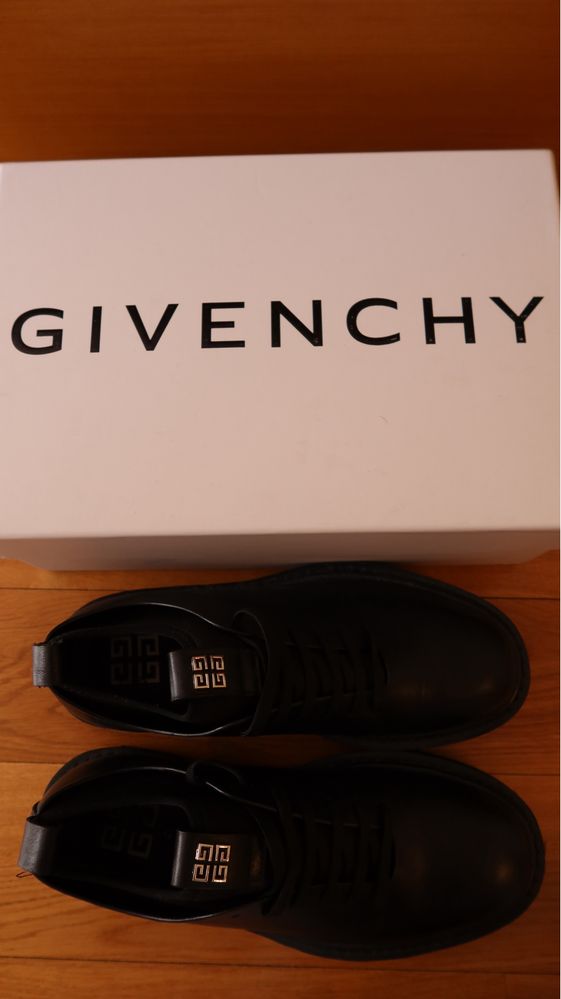 Мъжки обувки Givenchy