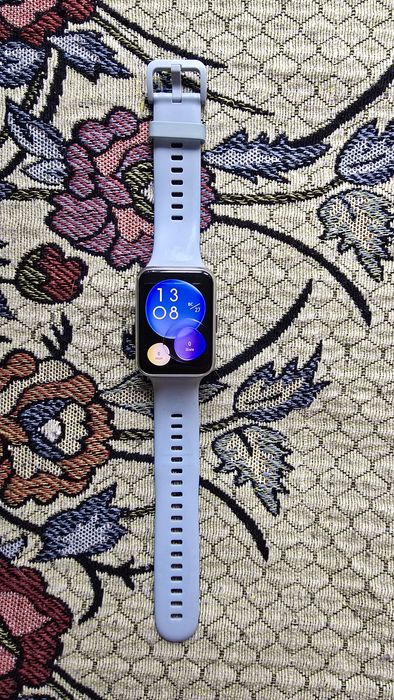 Продам смарт-часы Huawei Watch 2