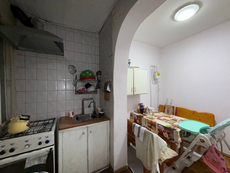 Юнусабод 2.кв 2/4/4 54.квадрат Срочно квартира