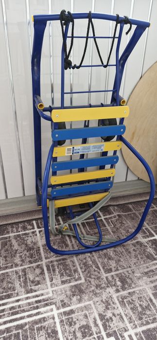 Продам санки новые с чехлом