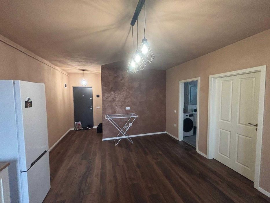 Inchiriez apartament 2 camere, Chinteni Beta Residence, cu parcare