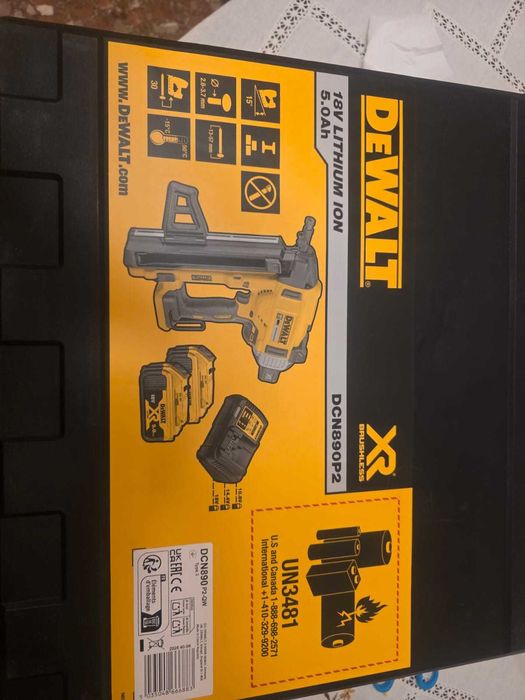 Pistol cuie pentru beton Dewalt
