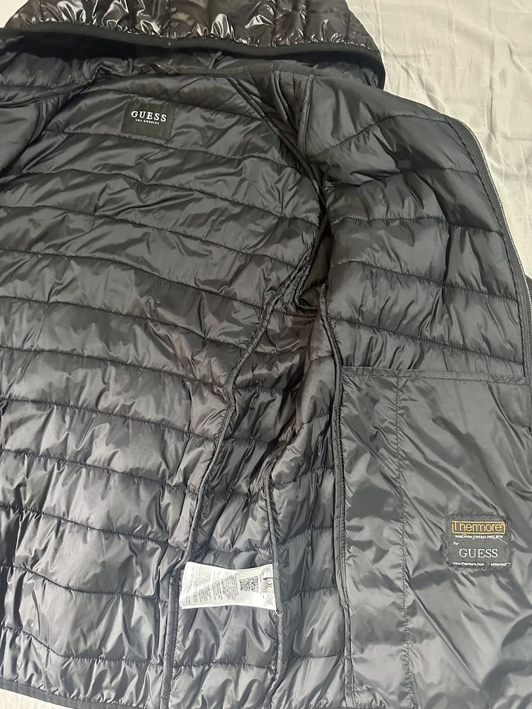 Мъжко яке с качулка Guess