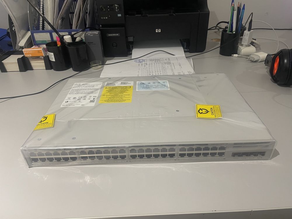 Коммутатор Cisco Catalyst C9200L-48T-4G-E: В наличии 3 шт.