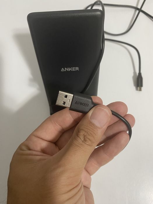 Charger wireless Anker, seria 3