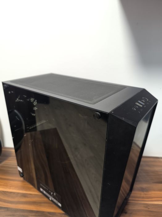 Геймърски компютър Ryzen 5 3500x,Radeon rx 5600 xt