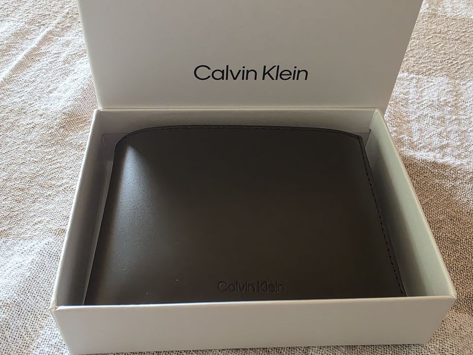 Портфейл Calvin Klein тъмно кафяв