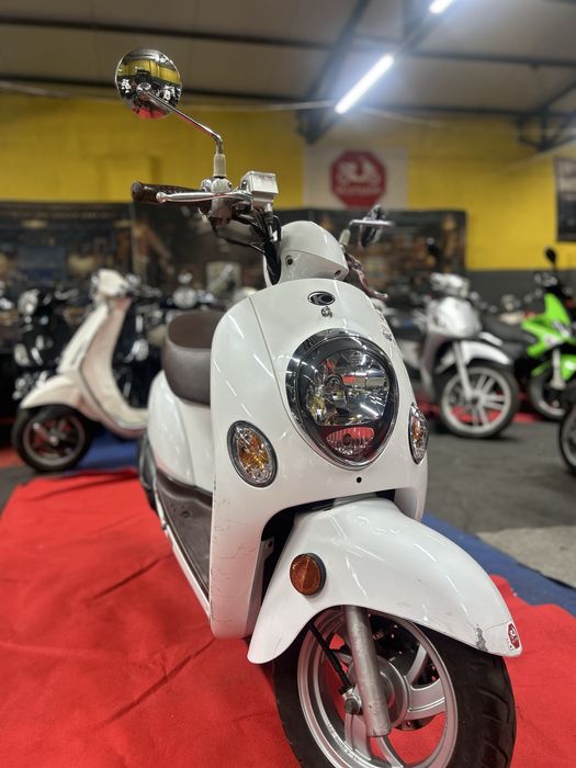 Kymco sento 25km/h cu 6500 km ca noua