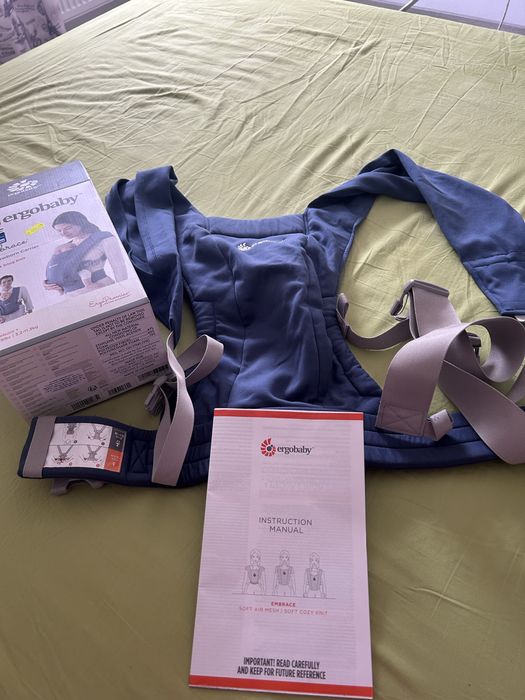 Marsiupiu si camera video bebelusi