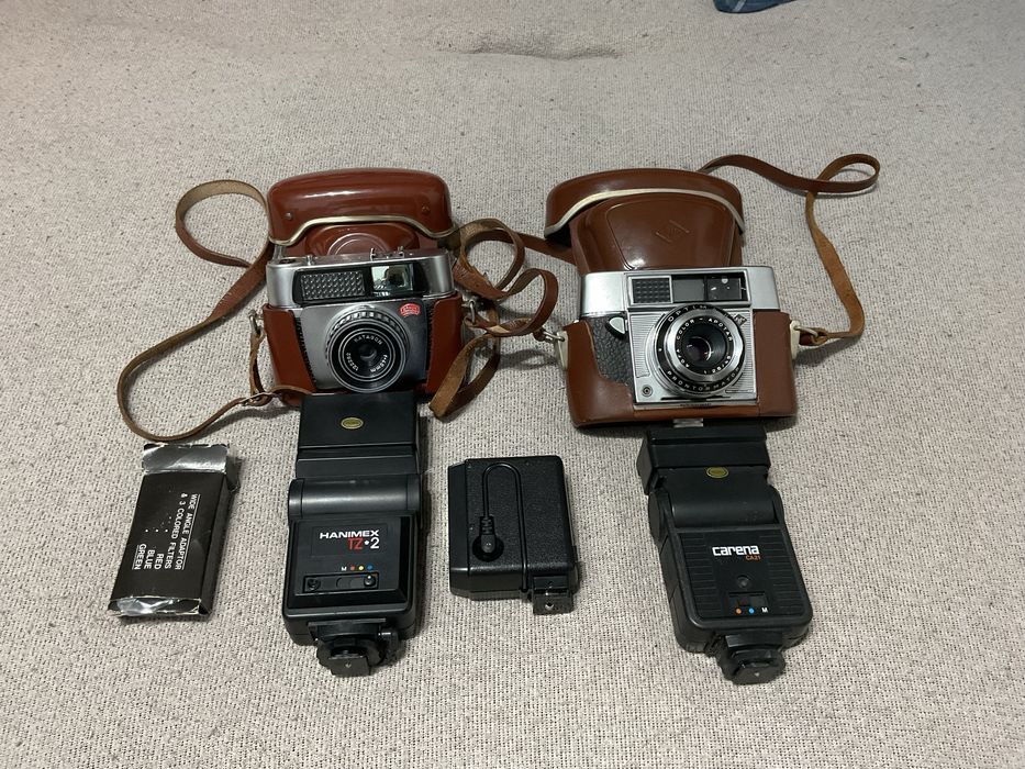 Vand aparate foto vintage