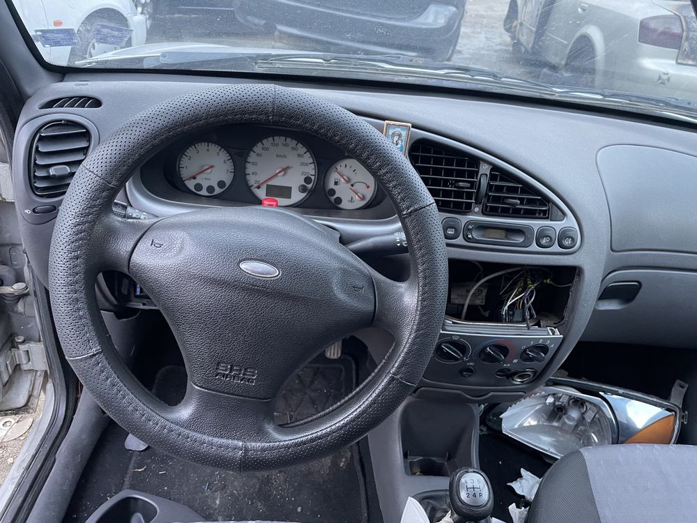 Ford Fiesta V 1.25 16v ztec 75кс 2000г На части