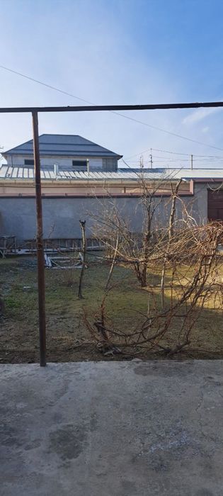 Мотридда ховли сотилади!