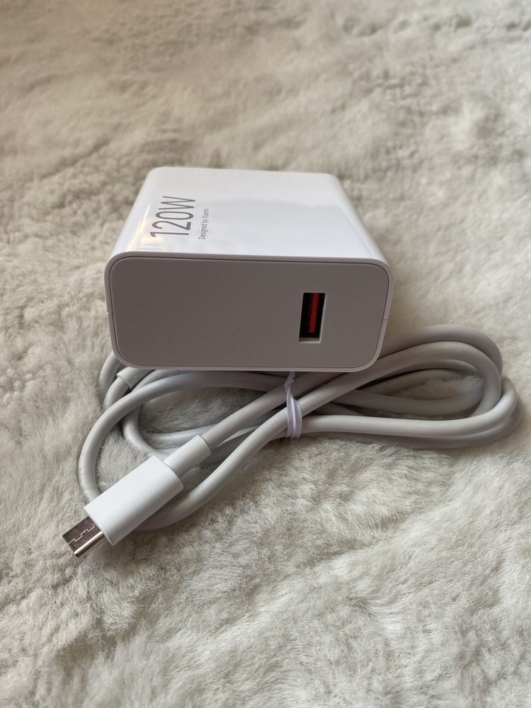 Ново оригинално зарядно xiomi 120w