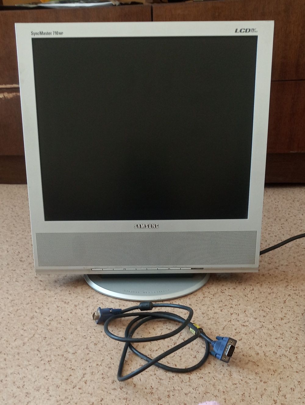 Телевизор LCD monitor