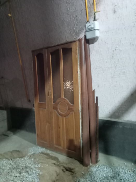 Продаётся дверь одна
