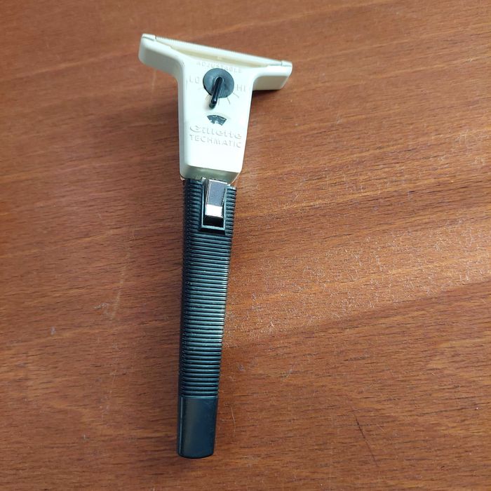 Самобръсначки Gillette и други стари