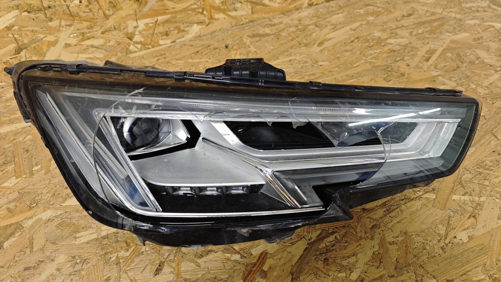 Десен фар за Ауди А4  Audi A4 B9 Full LED