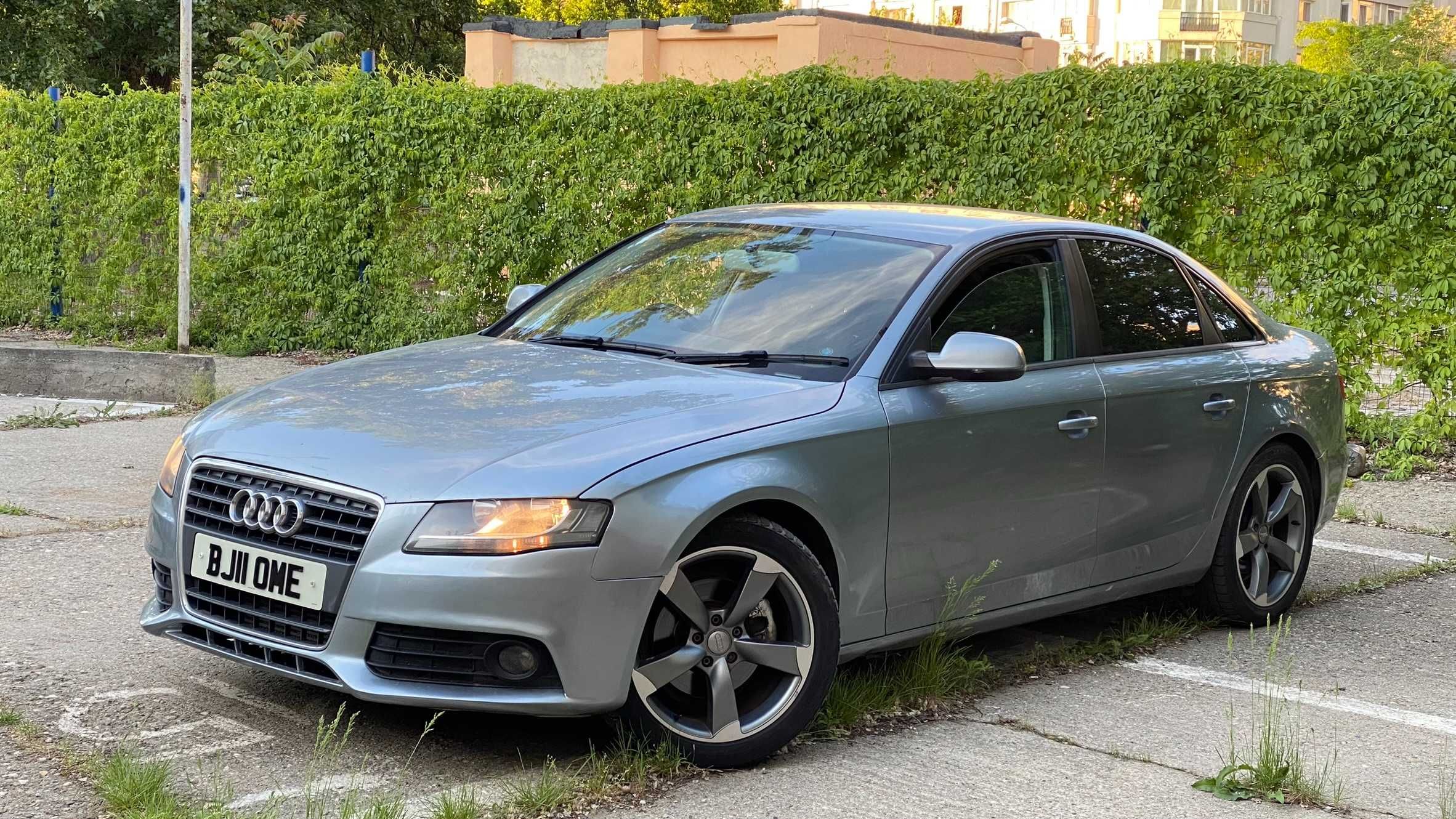 Dezmembrez/Dezmembrari Audi A4 B8 2.0Tdi CAGA 143cp LY7G 2011 AUTOMATA