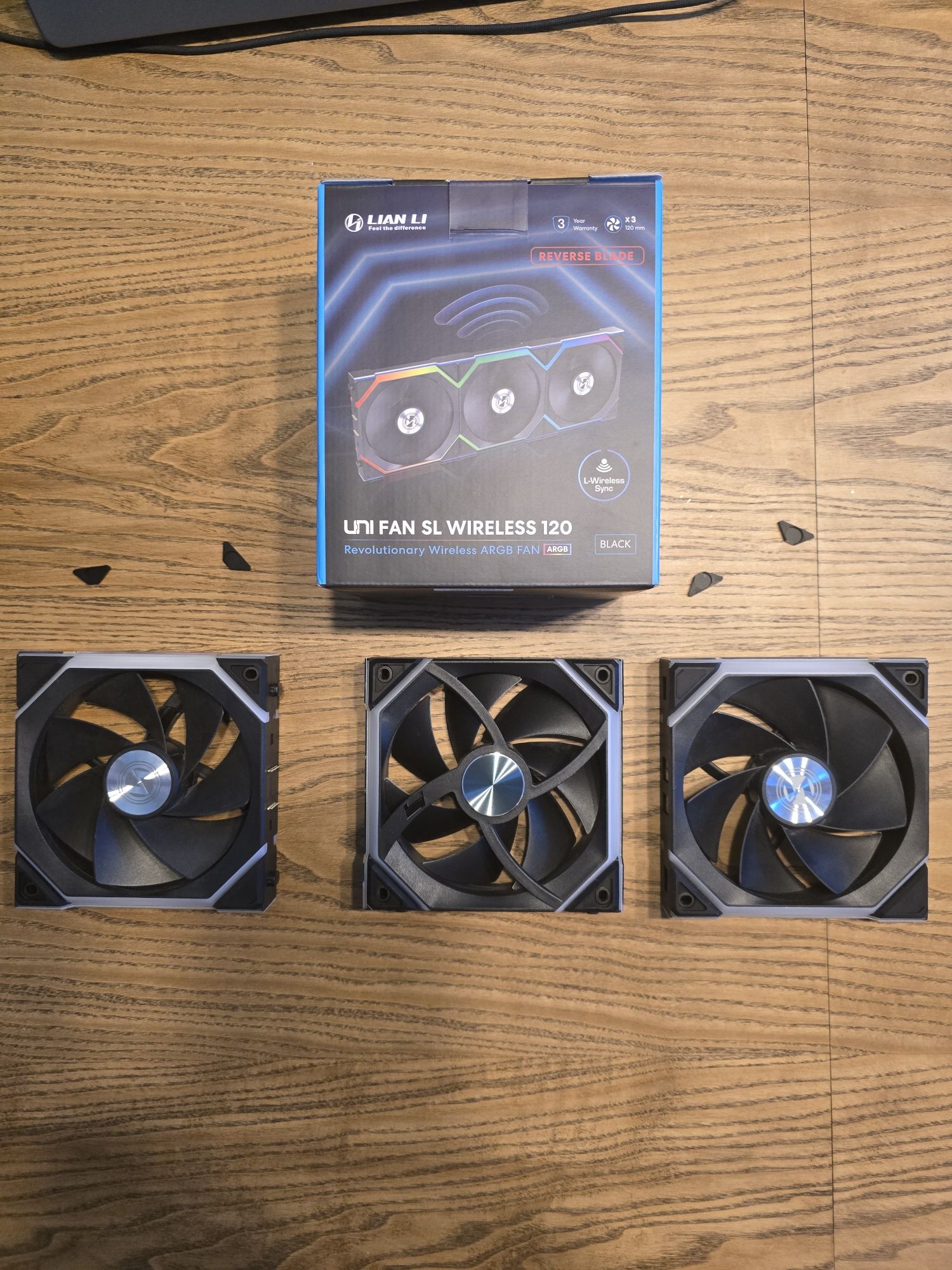 Lian Li Вентилатори UNI FAN SL120 Wireless