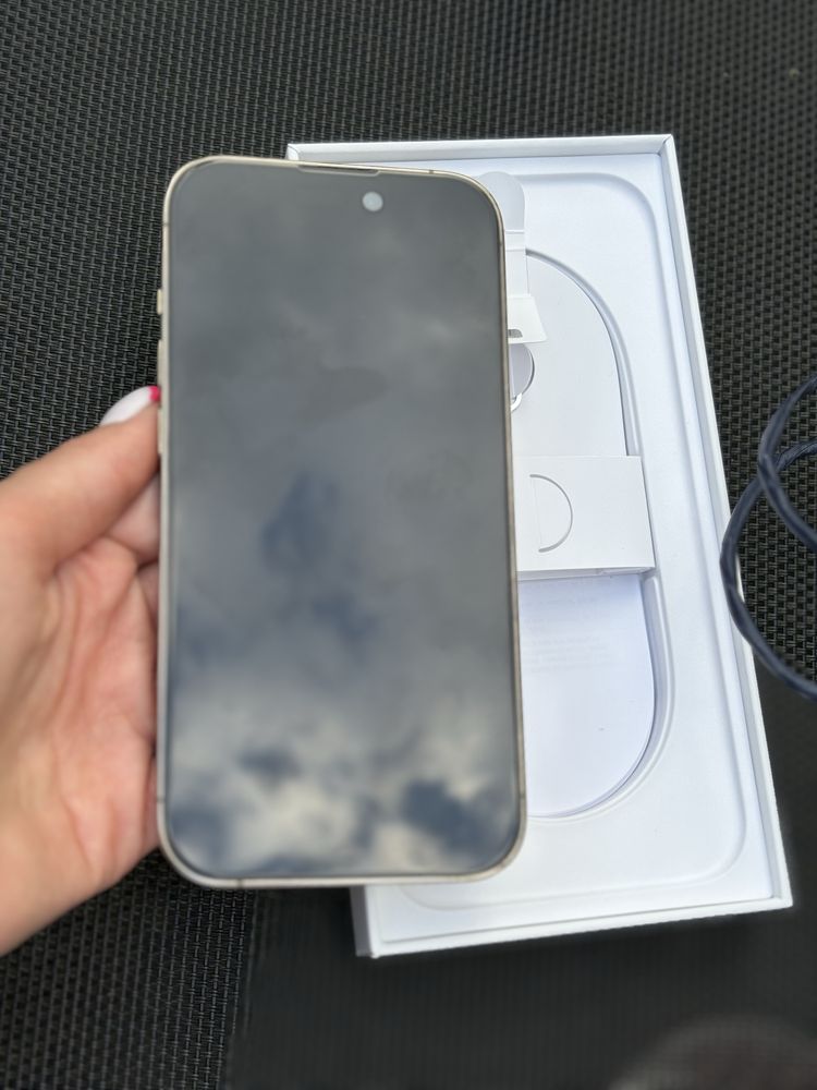 Iphone 14 pro GOLD