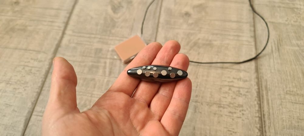 Cutiuta GSM casti de copiat Microvibratii - NU se Aud/Vad in Exterior!