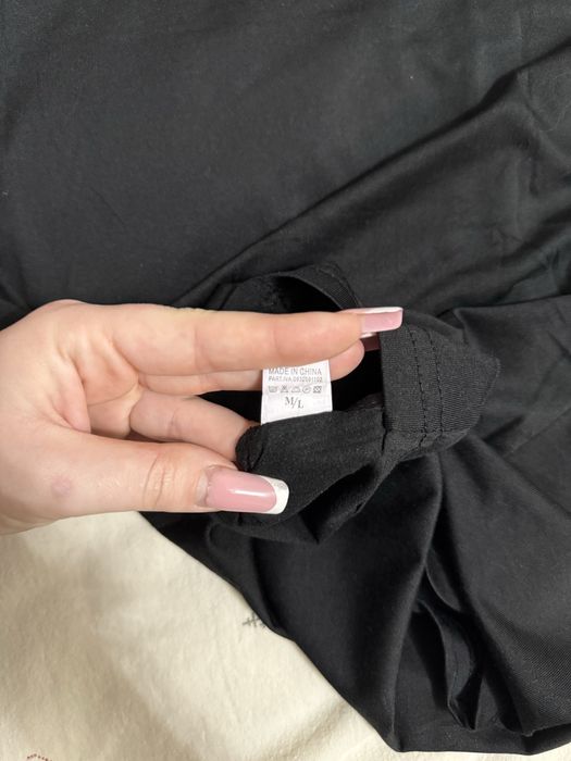 Черна изчистена блуза поло